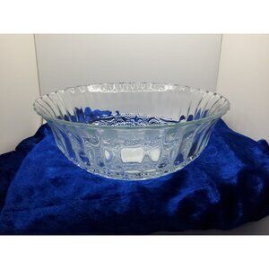 vintage greenbrier international decorative clear glass serving/candy bowl.